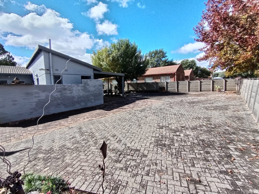3 Bedroom Property for Sale in Sasolburg Ext 11 Free State